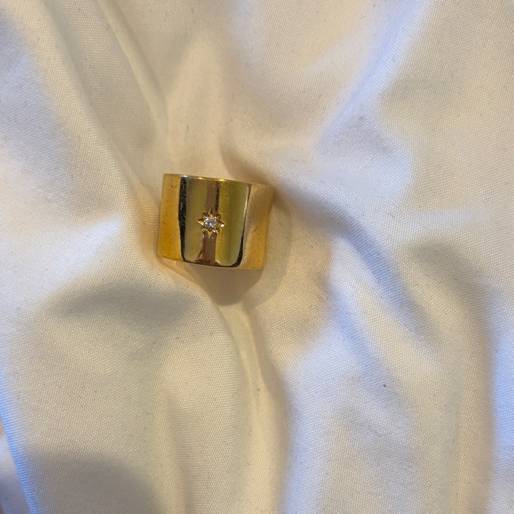 Elizabeth & James Gold Ring with Diamond Accent